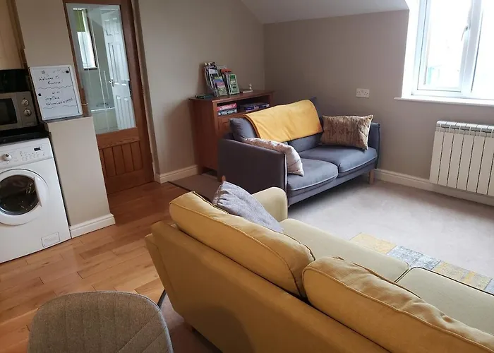 Apartment On Windermere, Splendid For 4, Parking, Views *