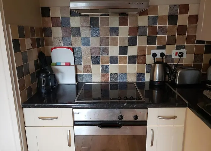 On Windermere, Splendid For 4, Parking, Views Apartment *