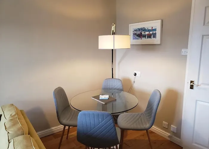 On Windermere, Splendid For 4, Parking, Views Bowness-on-Windermere