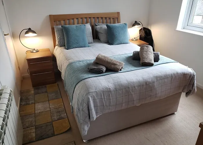 On Windermere, Splendid For 4, Parking, Views Apartment *