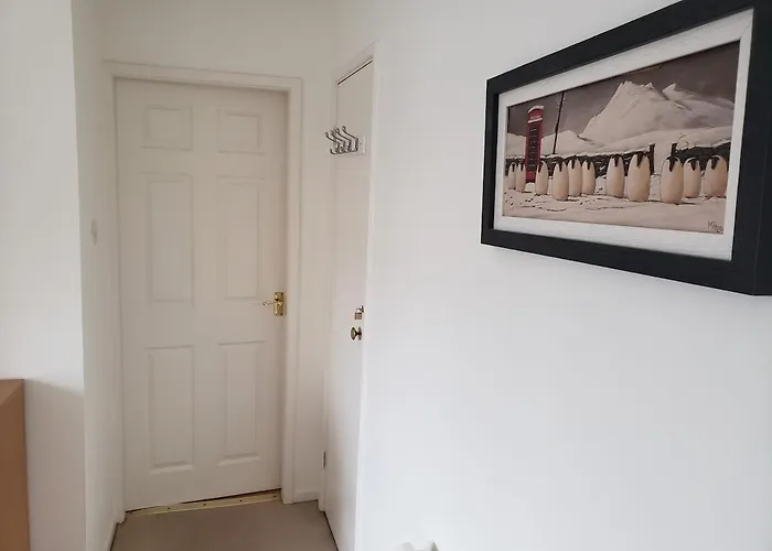 On Windermere, Splendid For 4, Parking, Views Apartment