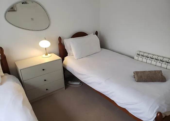 On Windermere, Splendid For 4, Parking, Views