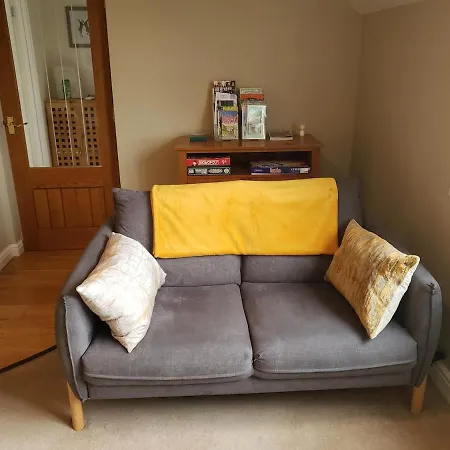 On Windermere, Splendid For 4, Parking, Views * Bowness-on-Windermere